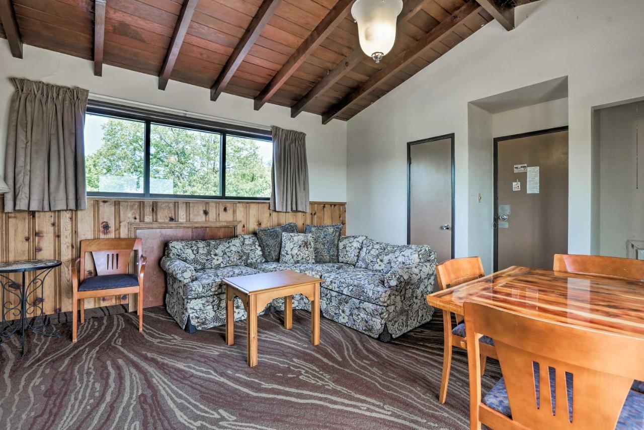 Burkesville Apt With Deck, Views And Pool Access! Exteriér fotografie