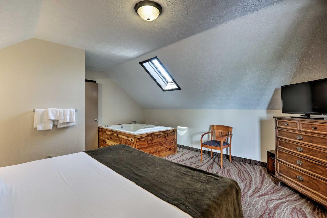 Burkesville Apt With Deck, Views And Pool Access! Exteriér fotografie