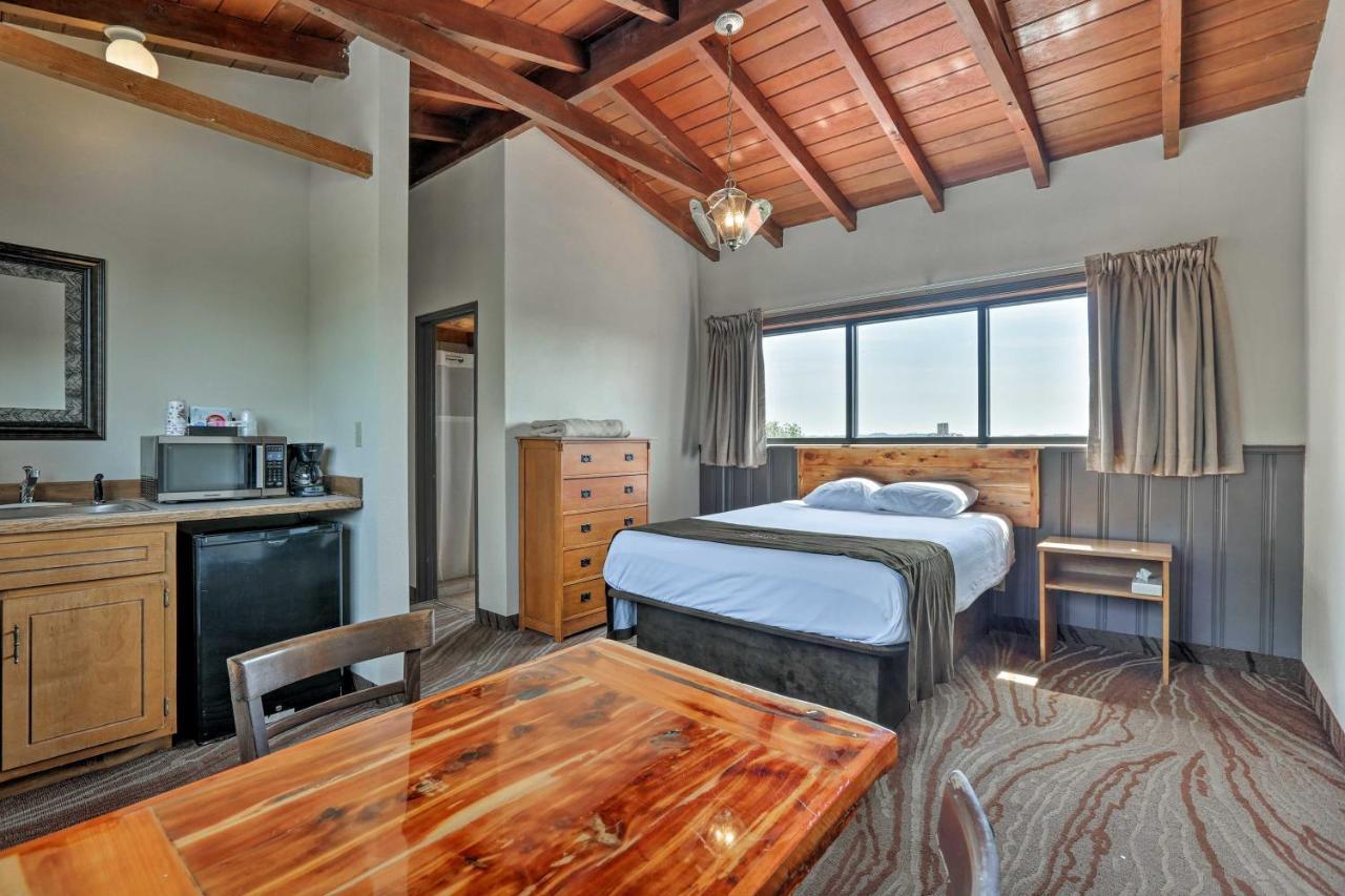 Burkesville Apt With Deck, Views And Pool Access! Exteriér fotografie