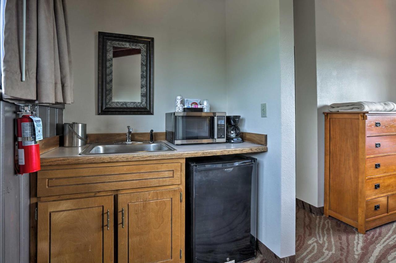 Burkesville Apt With Deck, Views And Pool Access! Exteriér fotografie